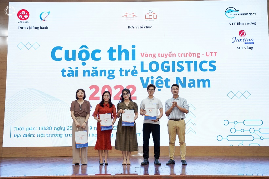 TOP SHIPPING Việt Nam tham dự Vòng tuyển trường Cuộc thi tài năng trẻ Logistics Việt Nam của trường Đại học Công nghệ Giao thông vận tải (UTT) với vai trò Nhà tài trợ Kim Cương